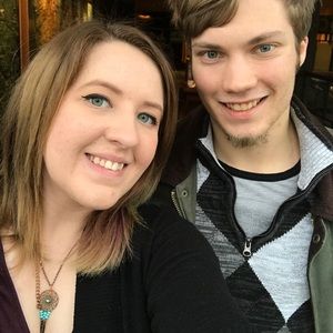 Meet your Posher, Mia